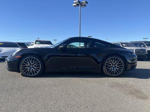 2021 Porsche 911 Carrera 4
