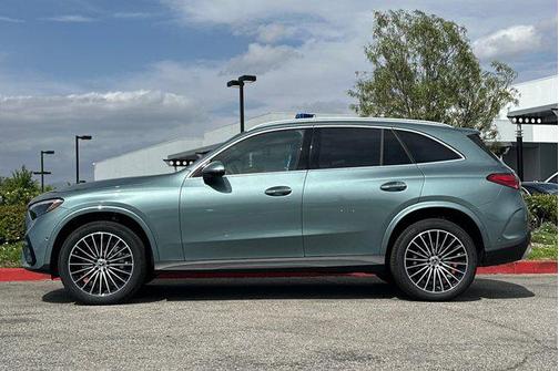 2025 Mercedes-Benz GLC 300 Base