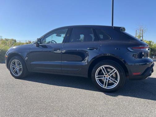 2023 Porsche Macan T