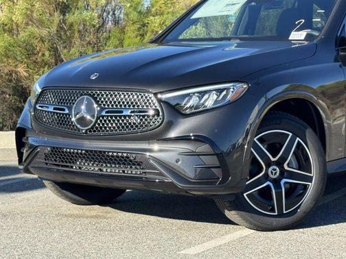 2026 Mercedes-Benz GLC 300 4MATIC