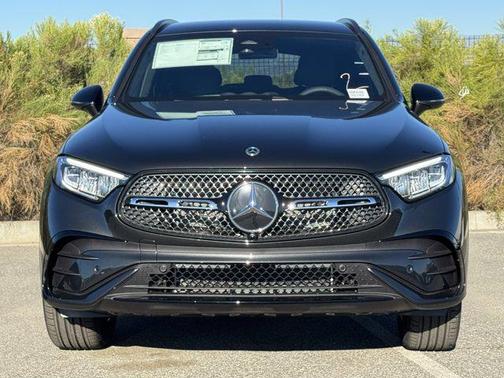 2026 Mercedes-Benz GLC 300 4MATIC