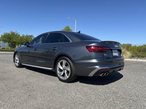 2022 Audi S4 Premium TFSI quattro Tiptronic
