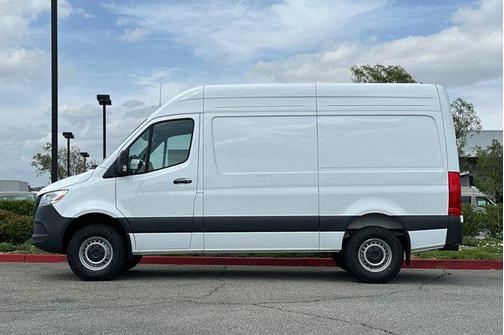 2025 Mercedes-Benz Sprinter 2500 Standard Roof