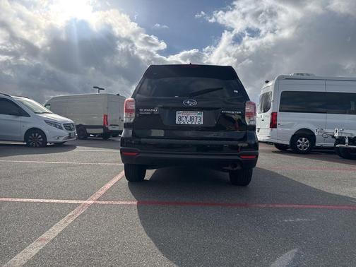 Crystal Black Silica 2018 Subaru Forester 2.5i Premium