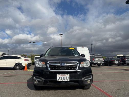 Crystal Black Silica 2018 Subaru Forester 2.5i Premium