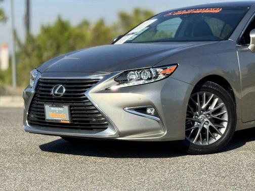 2018 Lexus ES 350 Base