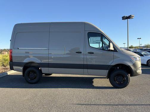 2026 Mercedes-Benz Sprinter 2500 Standard Roof