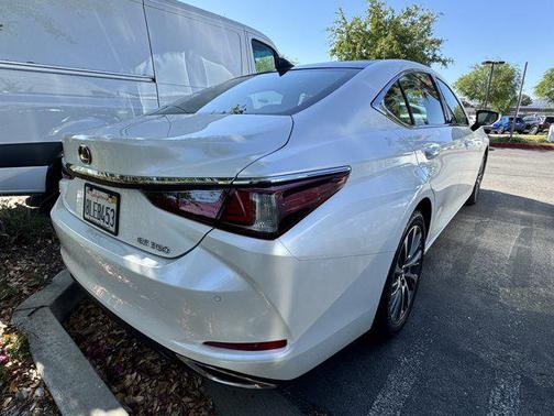2019 Lexus ES 350 Base