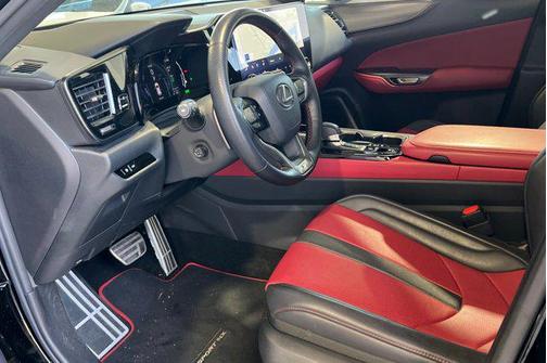 2024 Lexus NX 450h+ F SPORT Handling