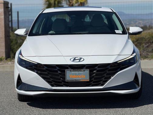 2023 Hyundai ELANTRA HEV Limited