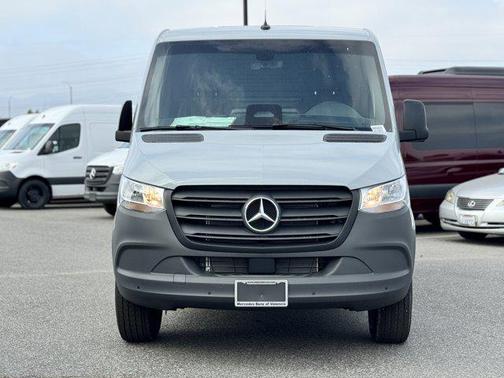 2025 Mercedes-Benz Sprinter 2500 Standard Roof