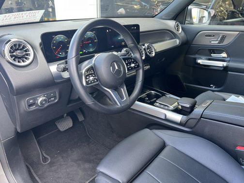 2023 Mercedes-Benz EQB 300 4MATIC