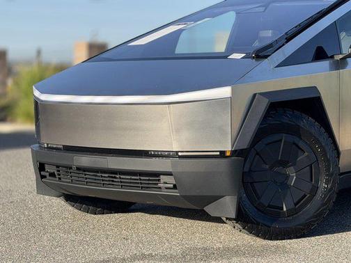2025 Tesla Cybertruck All-Wheel Drive