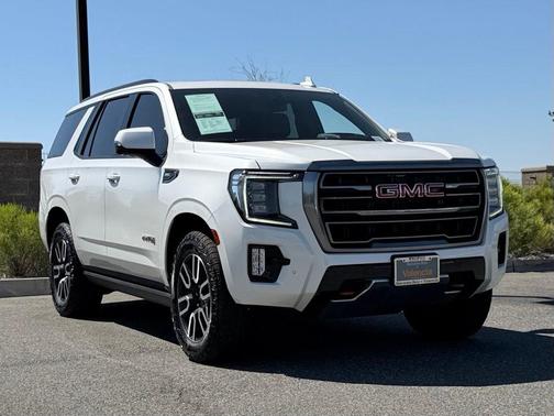 White Frost Tricoat 2023 GMC Yukon 4WD AT4