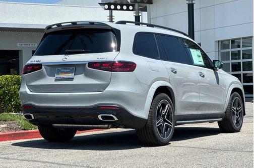 2025 Mercedes-Benz GLS 450 4MATIC