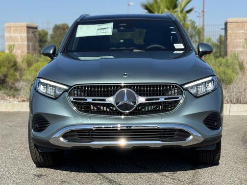 2026 Mercedes-Benz GLC 300 Base