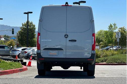 2025 Mercedes-Benz Sprinter 2500 Standard Roof
