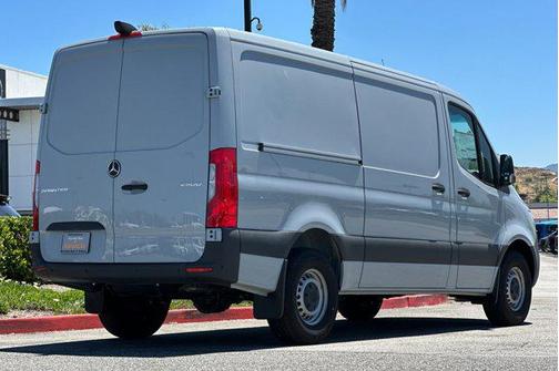 2025 Mercedes-Benz Sprinter 2500 Standard Roof