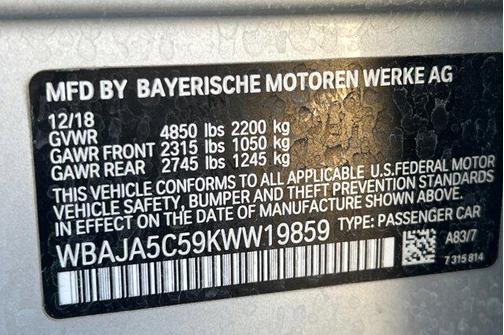 2019 BMW 530 530i