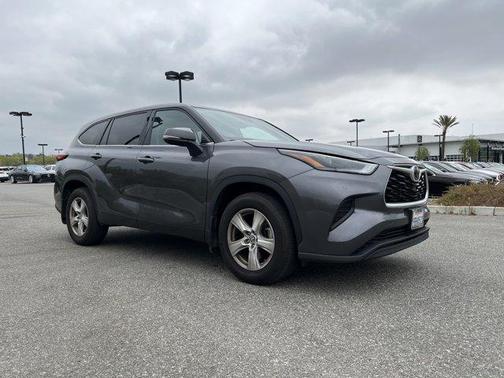 2022 Toyota Highlander L