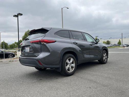 2022 Toyota Highlander L