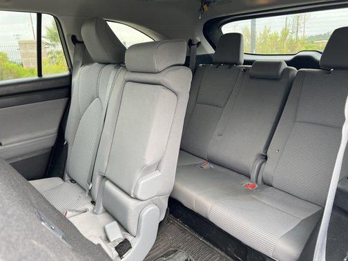 2022 Toyota Highlander L