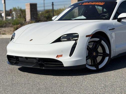 2020 Porsche Taycan Turbo