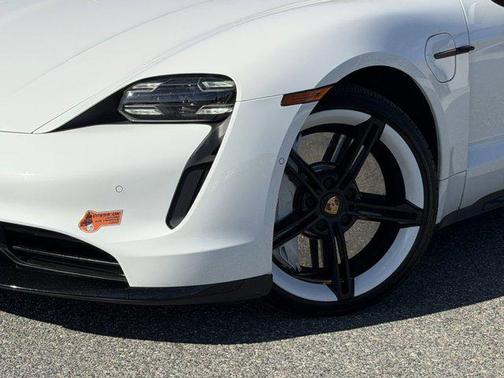 2020 Porsche Taycan Turbo