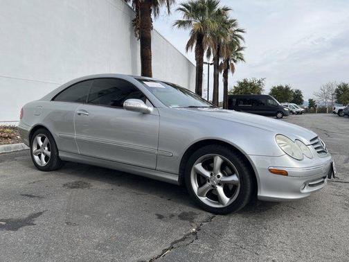 2005 Mercedes-Benz CLK-Class 320
