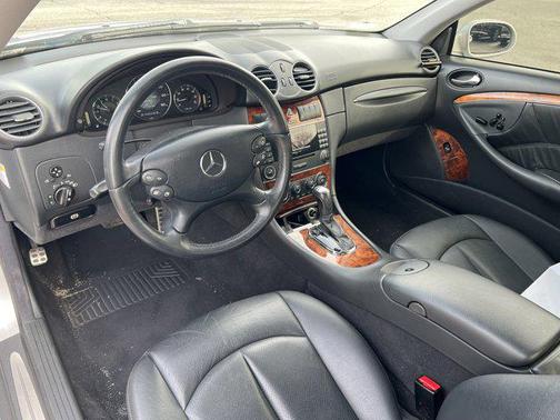 2005 Mercedes-Benz CLK-Class 320