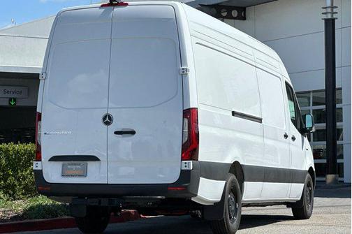 2024 Mercedes-Benz eSprinter 2500