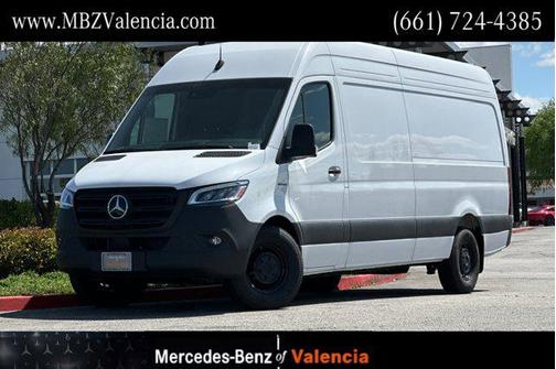 2024 Mercedes-Benz eSprinter 2500 