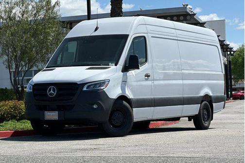 2024 Mercedes-Benz eSprinter 2500