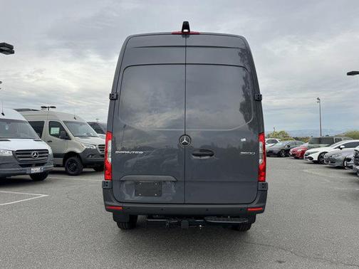 2026 Mercedes-Benz Sprinter 2500 Standard Roof