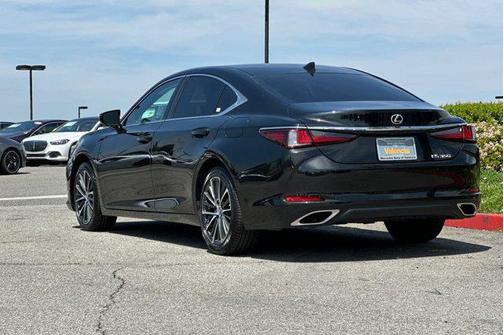 2023 Lexus ES 350 Base