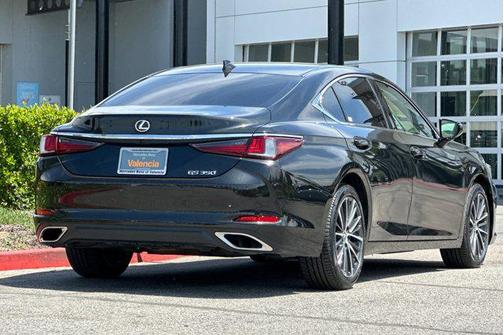 2023 Lexus ES 350 Base