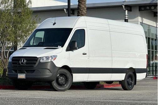2025 Mercedes-Benz Sprinter 2500 High Roof