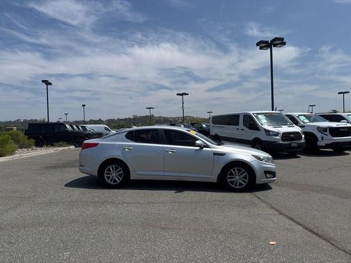 Bright Silver Metallic 2013 Kia Optima LX
