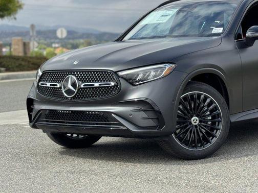 2026 Mercedes-Benz GLC 300 Base
