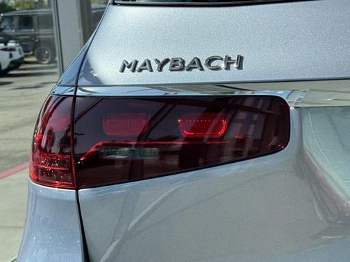 2025 Mercedes-Benz Maybach GLS 600 4MATIC