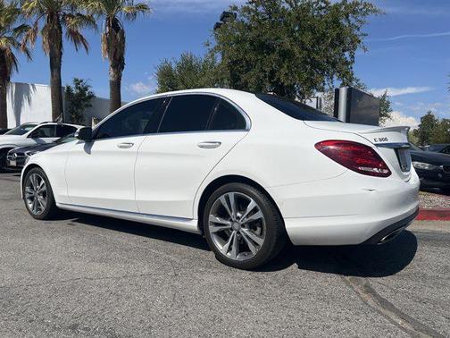 2016 Mercedes-Benz C-Class Luxury