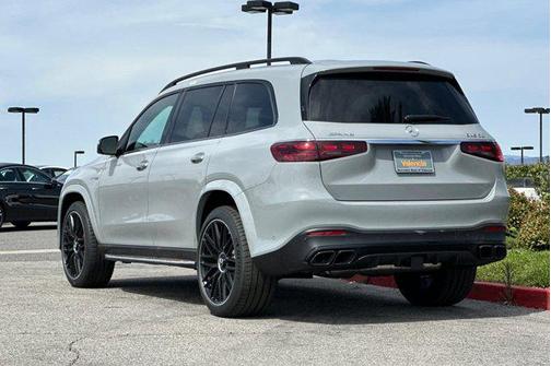 2025 Mercedes-Benz AMG GLS 63 Base