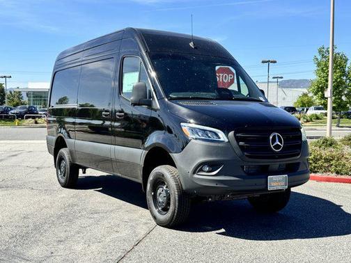 2025 Mercedes-Benz Sprinter 2500 Standard Roof