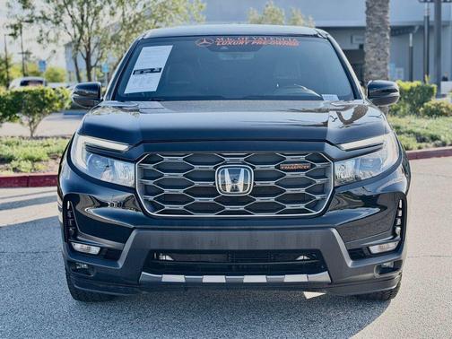 Crystal Black Pearl 2024 Honda Ridgeline TrailSport