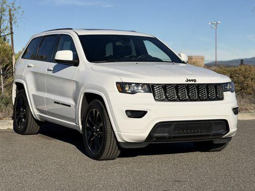 2021 Jeep Grand Cherokee Laredo