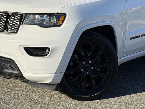 2021 Jeep Grand Cherokee Laredo