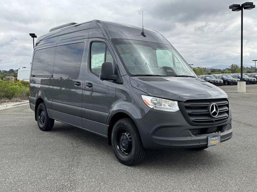 2025 Mercedes-Benz Sprinter 2500 Standard Roof