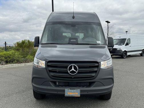 2025 Mercedes-Benz Sprinter 2500 Standard Roof