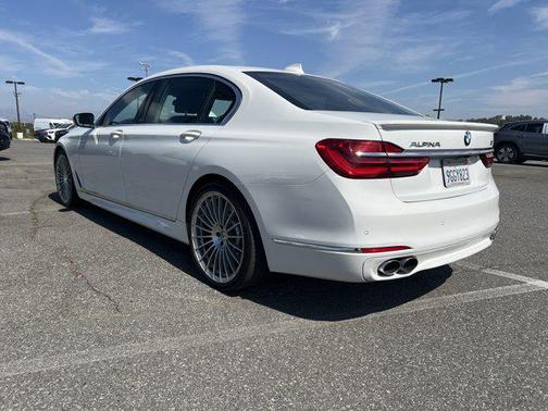 2017 BMW 750 i xDrive