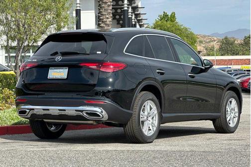 2025 Mercedes-Benz GLC 300 Base